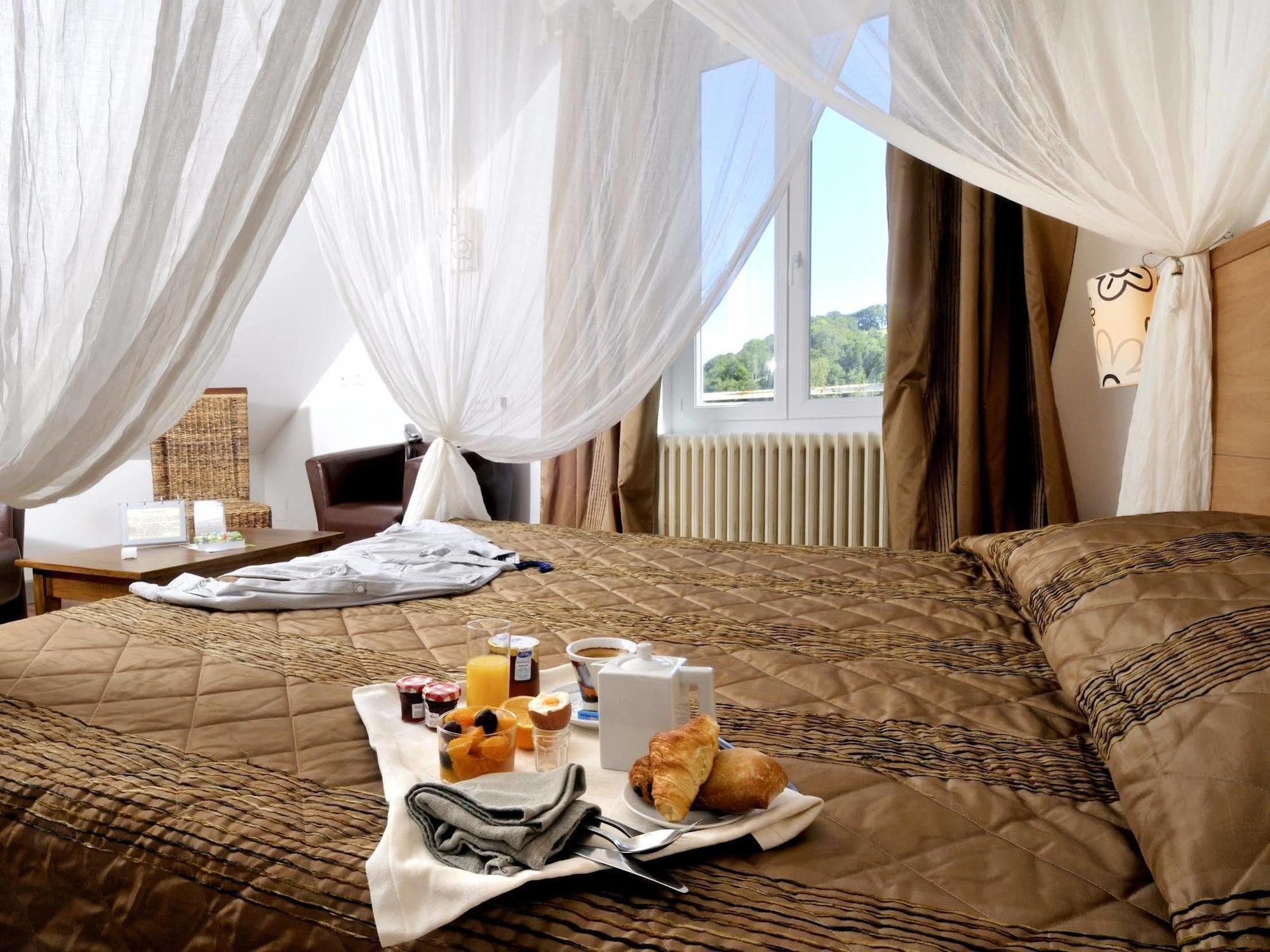 Contact Hotel Le Relais De Vellinus Beaulieu-sur-Dordogne Exterior photo