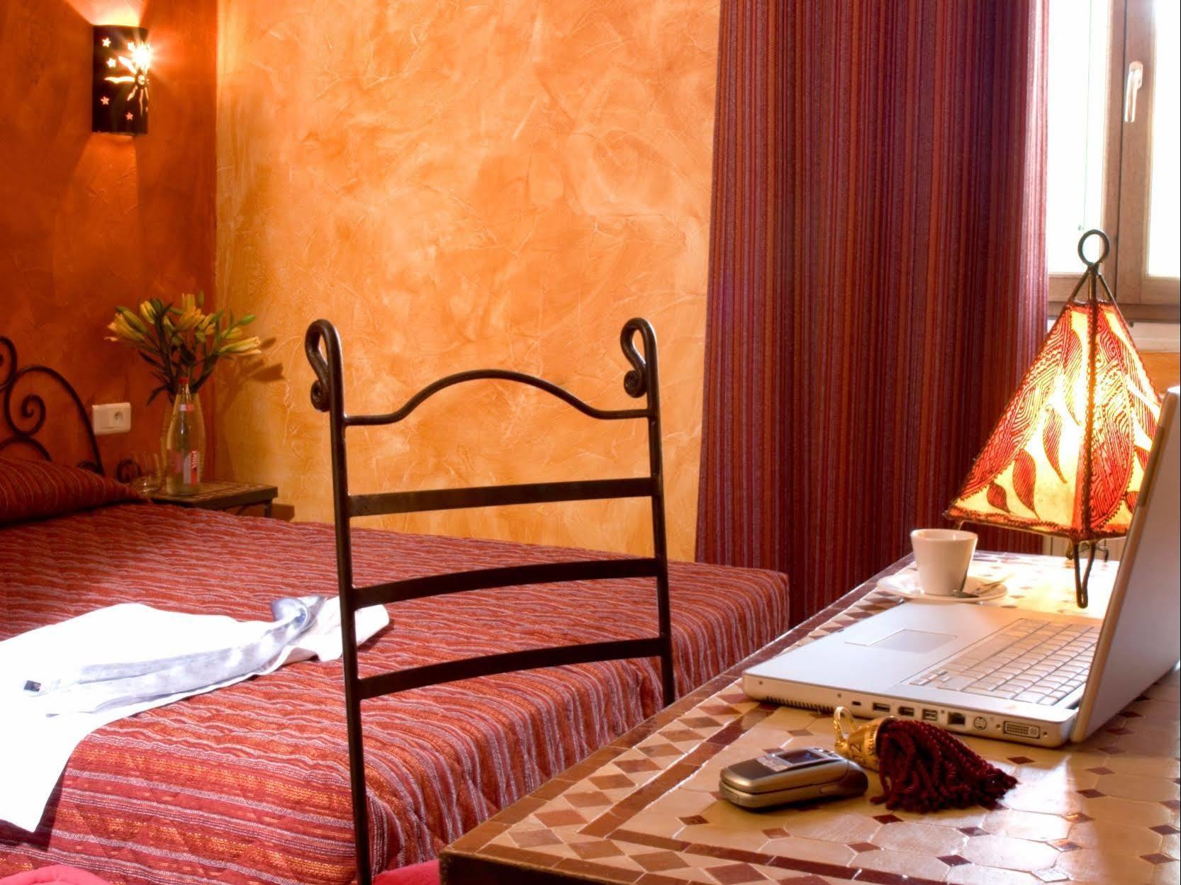 Contact Hotel Le Relais De Vellinus Beaulieu-sur-Dordogne Exterior photo